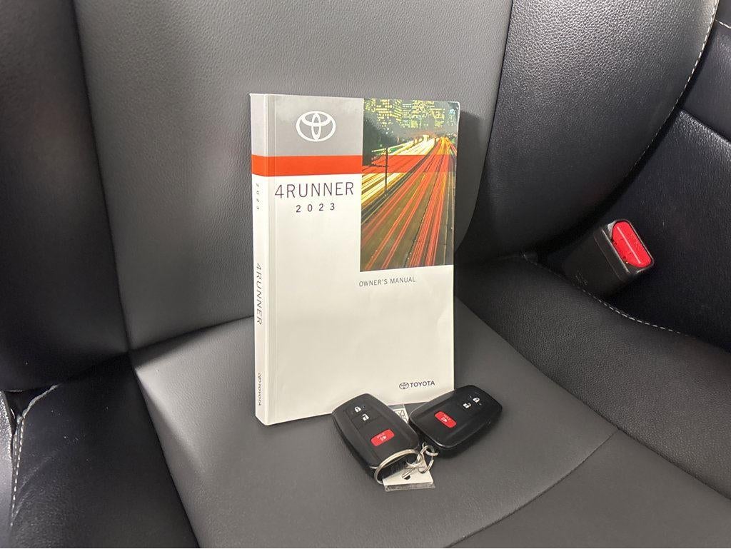 2023 Toyota 4 RUNNER SR5PREM