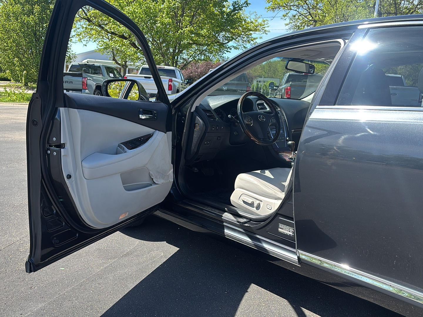 2011 Lexus ES 350 4dr Sdn