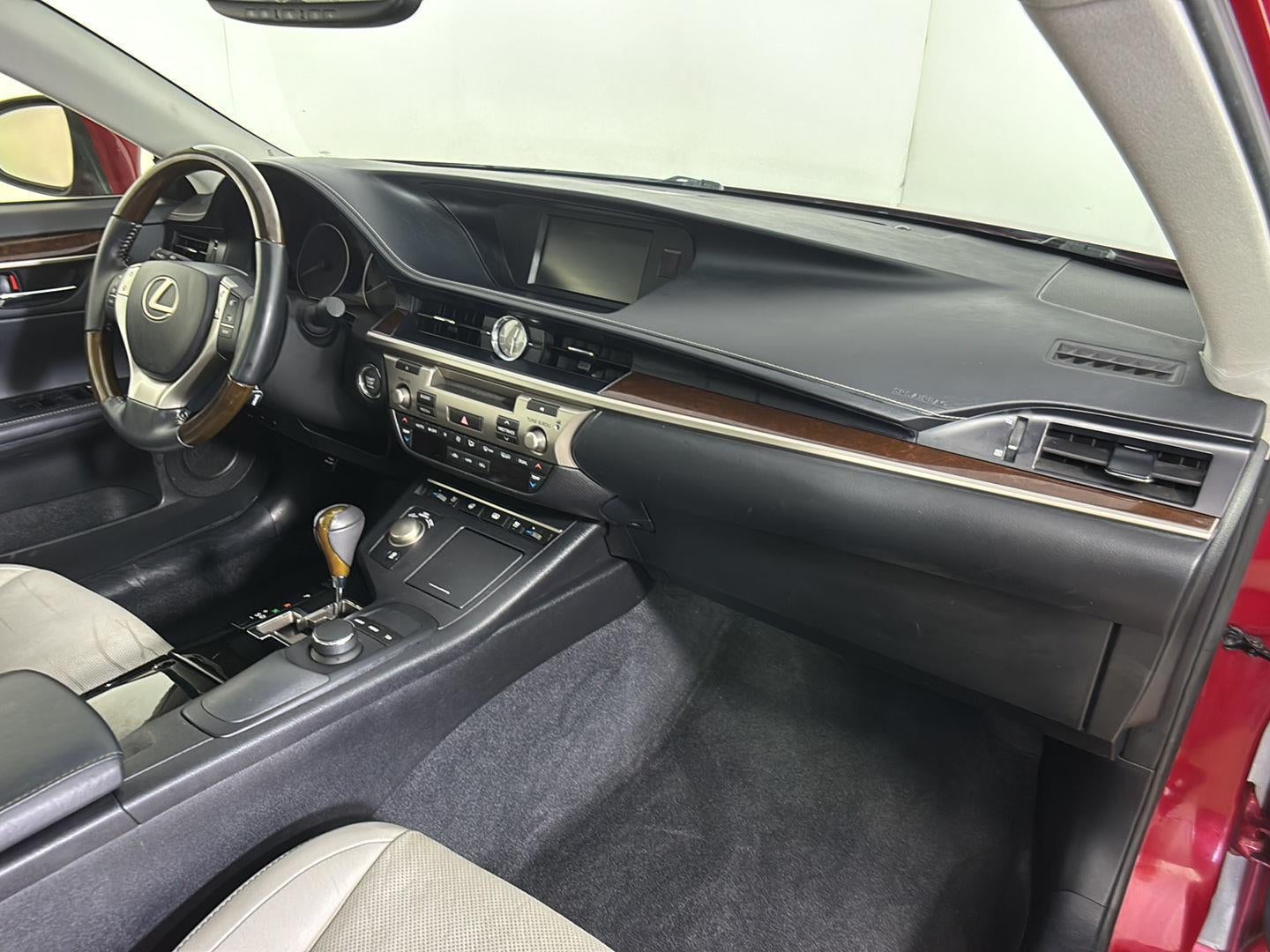 2013 Lexus ES 350 4dr Sdn