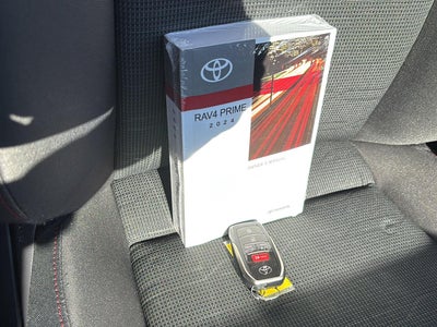 2024 Toyota RAV4 Prime SE