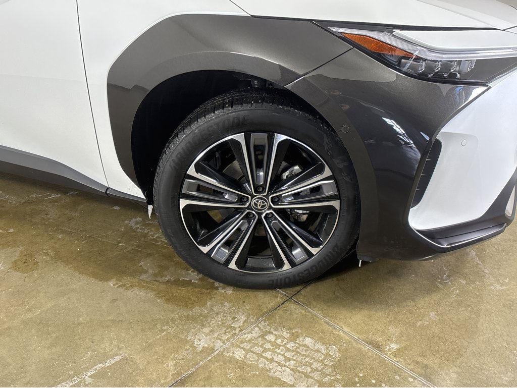 2024 Toyota bZ4X Limited