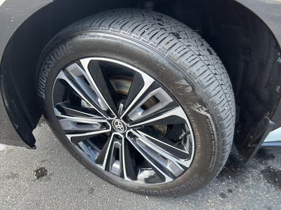 2023 Toyota bZ4X Limited