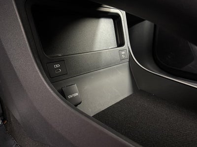 2024 Toyota bZ4X Limited