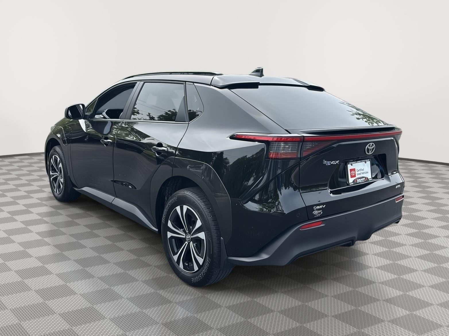 2024 Toyota bZ4X XLE
