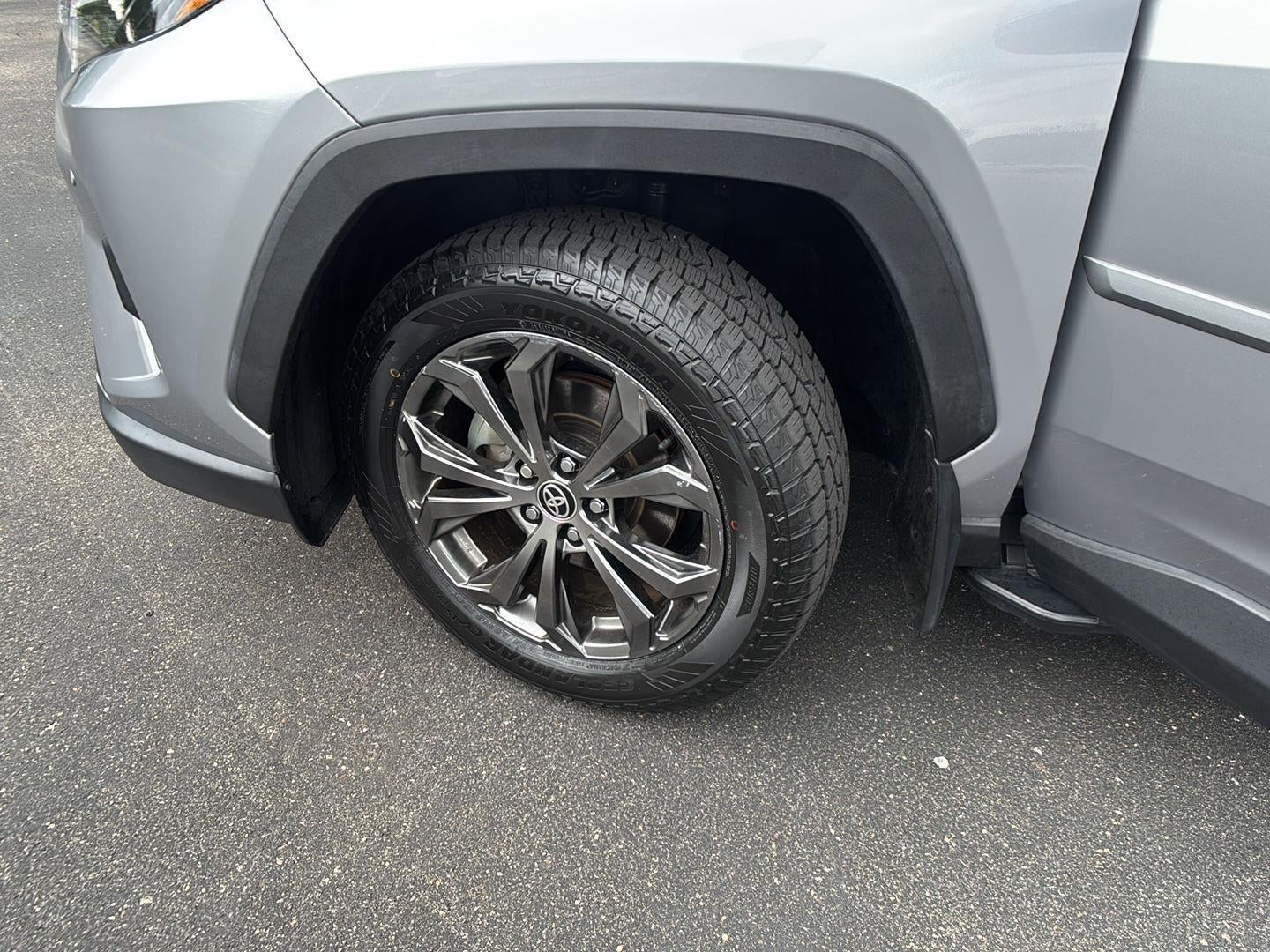 2022 Toyota RAV4 Hybrid XLE Premium