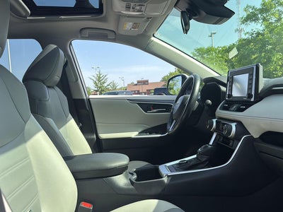 2022 Toyota RAV4 Hybrid XLE Premium
