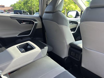 2022 Toyota RAV4 Hybrid XLE Premium