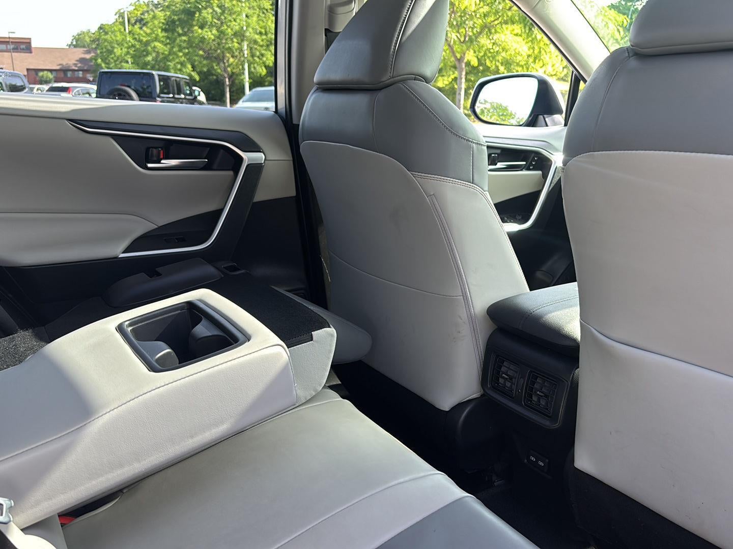 2022 Toyota RAV4 Hybrid XLE Premium
