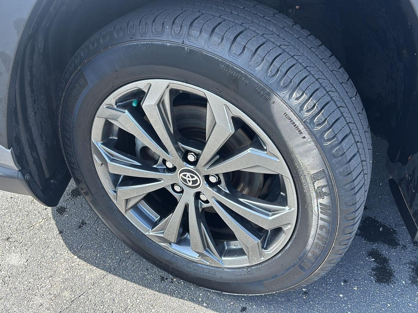 2022 Toyota RAV4 Hybrid XLE Premium