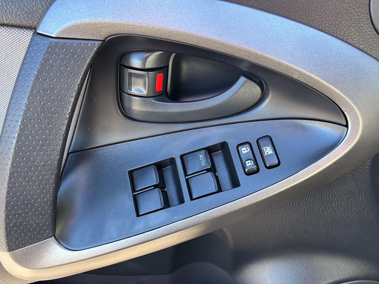 2011 Toyota Rav4 4WD 4dr V6 5-Spd AT (Natl)