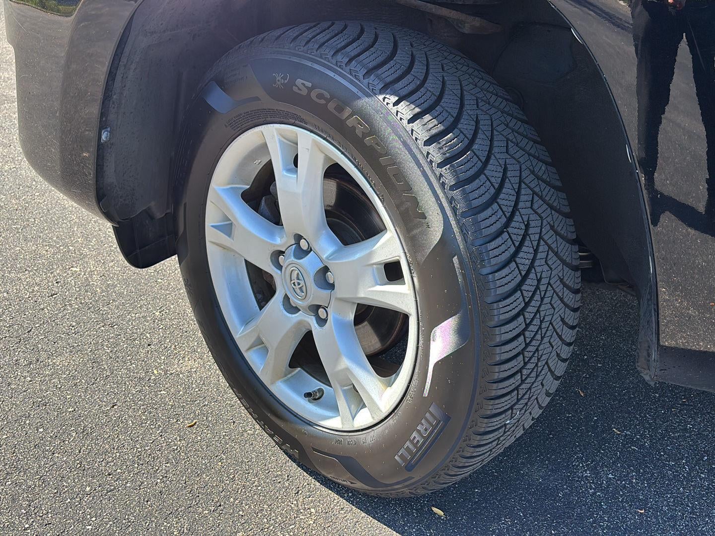 2011 Toyota Rav4 4WD 4dr V6 5-Spd AT (Natl)