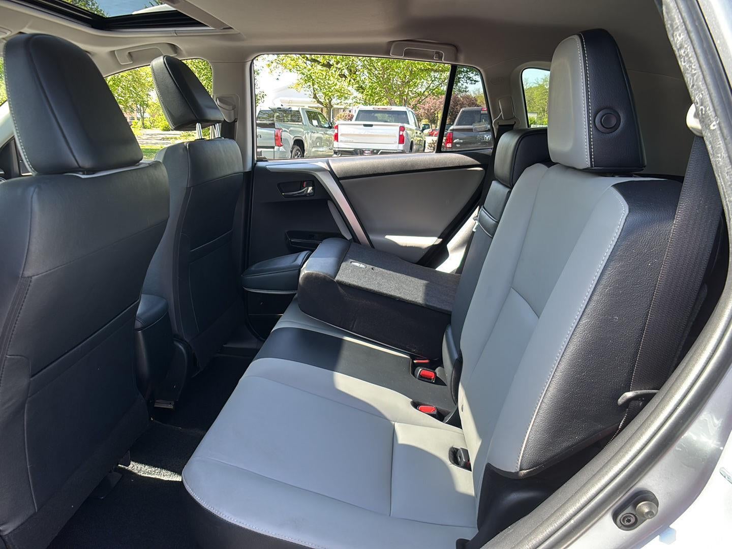 2017 Toyota RAV4 Hybrid Limited