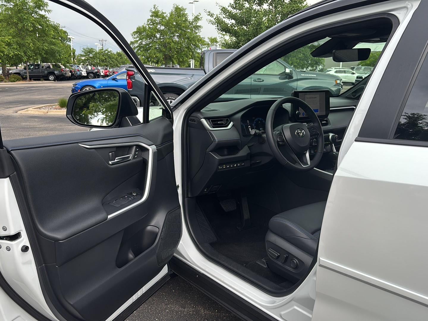 2025 Toyota RAV4 Hybrid XSE