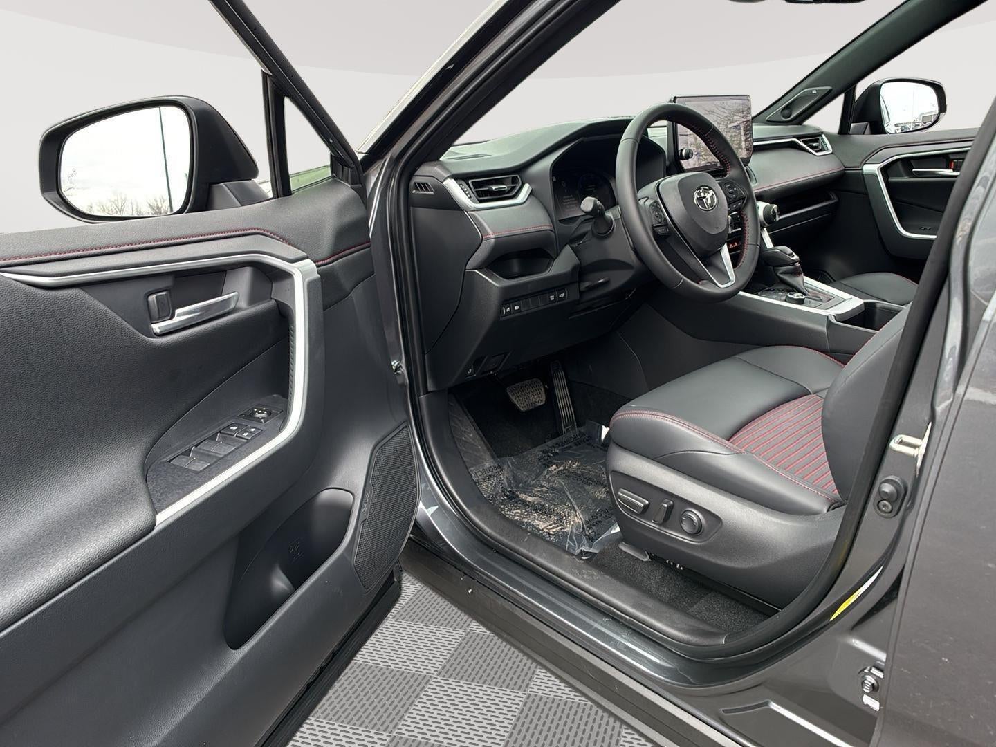 2025 Toyota RAV4 Plug-In Hybrid XSE