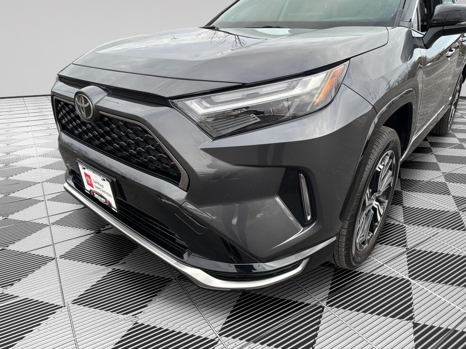 2025 Toyota RAV4 Plug-In Hybrid XSE