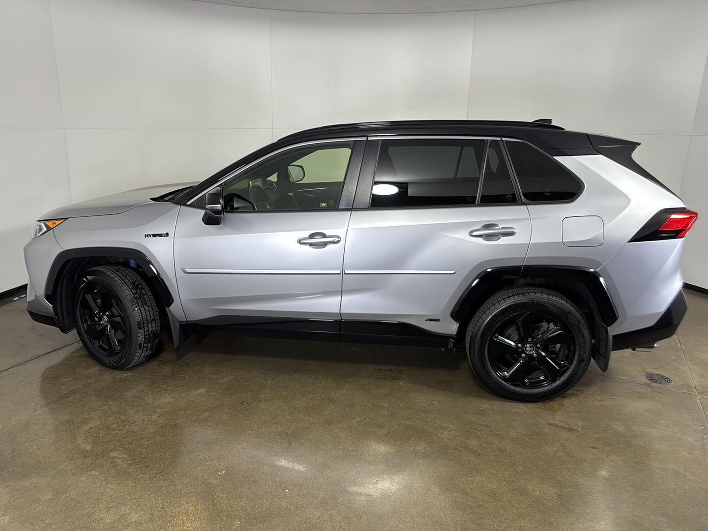 2020 Toyota RAV4 Hybrid XSE