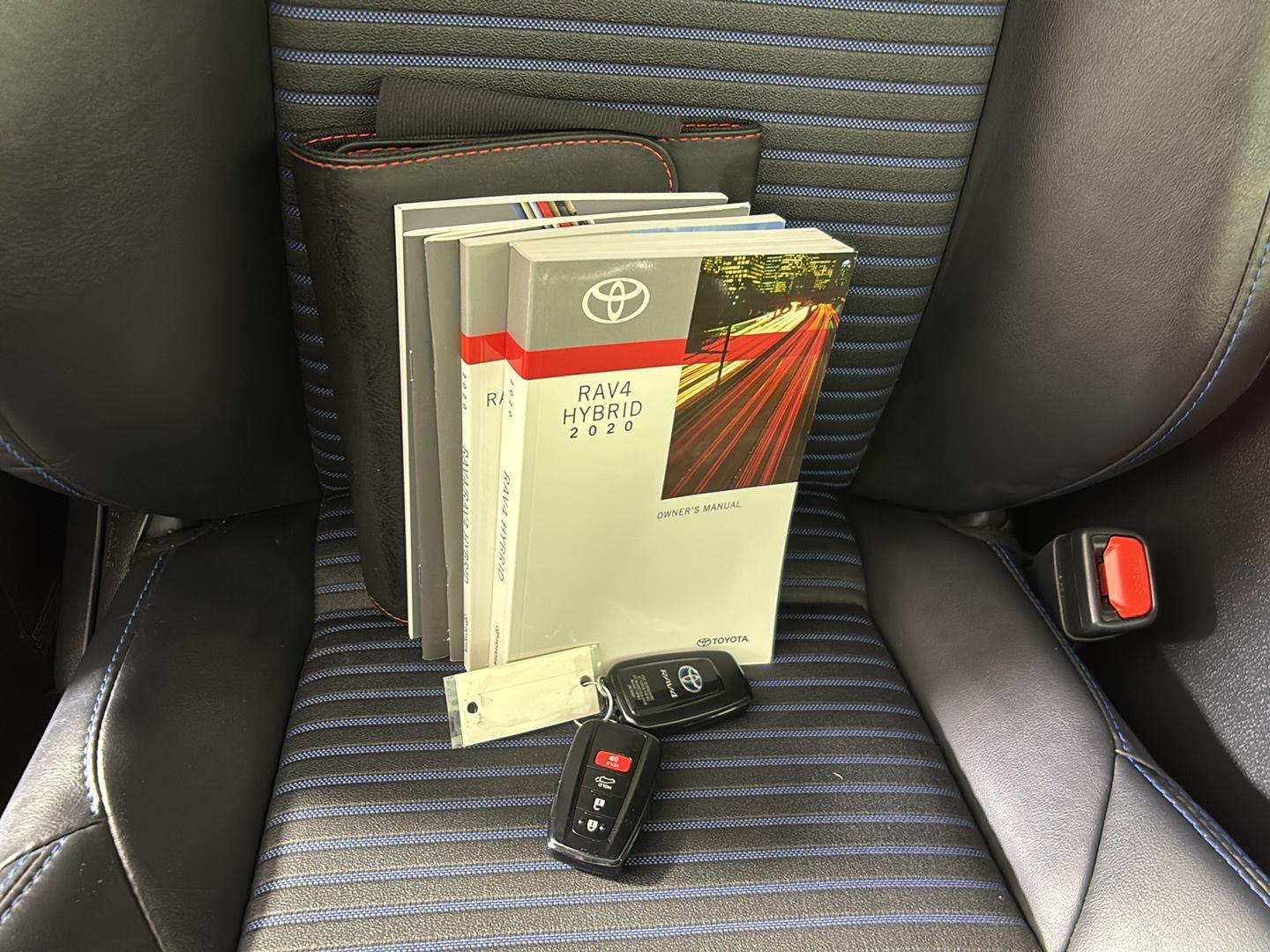 2020 Toyota RAV4 Hybrid XSE