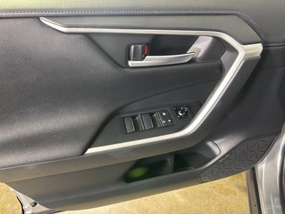 2020 Toyota RAV4 Hybrid XSE