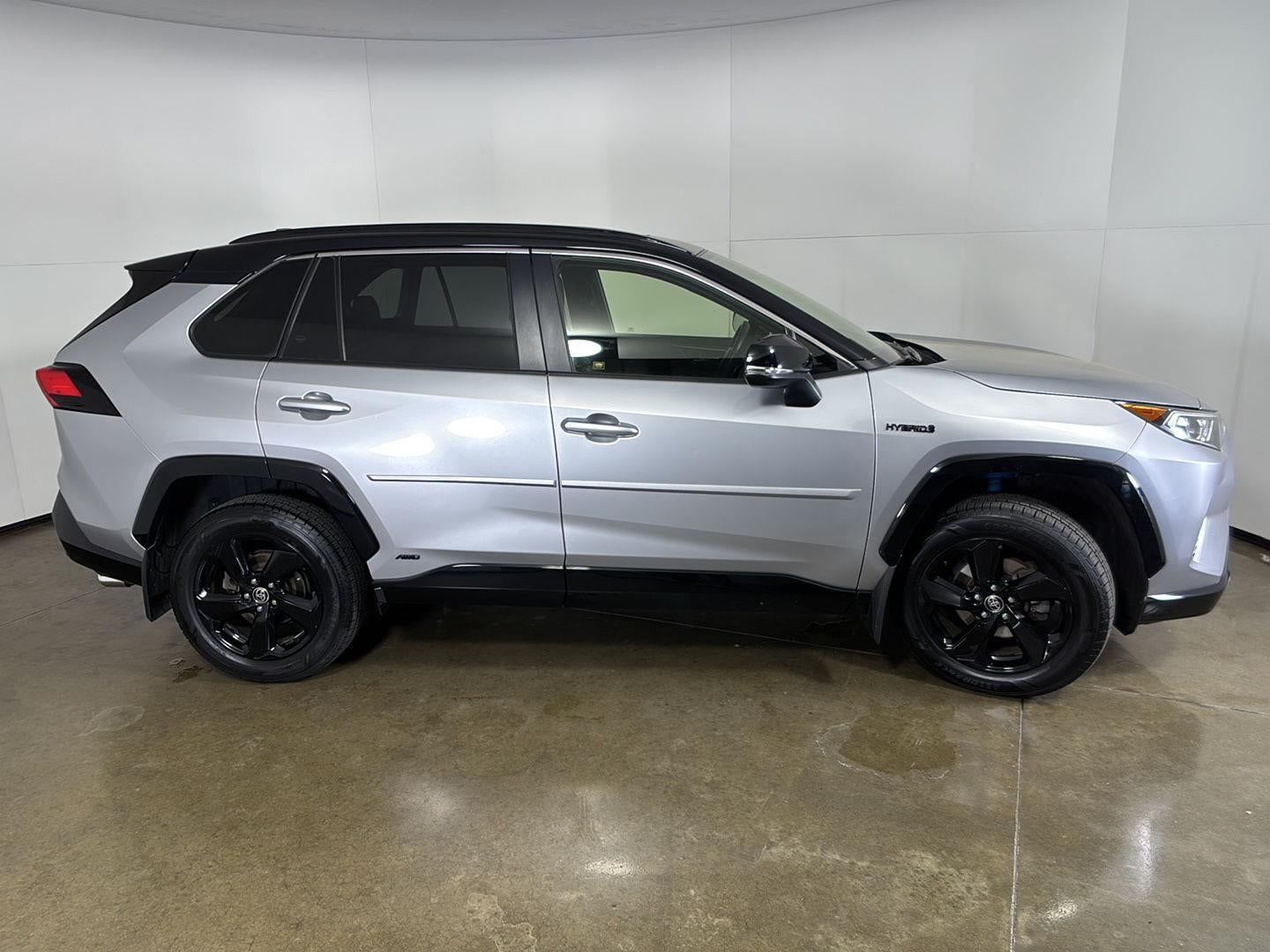 2020 Toyota RAV4 Hybrid XSE