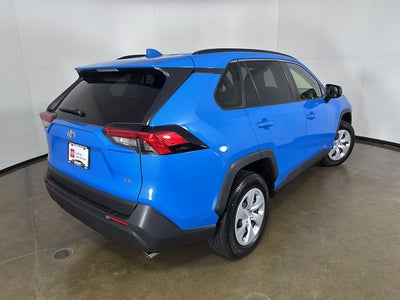 2020 Toyota RAV4 LE