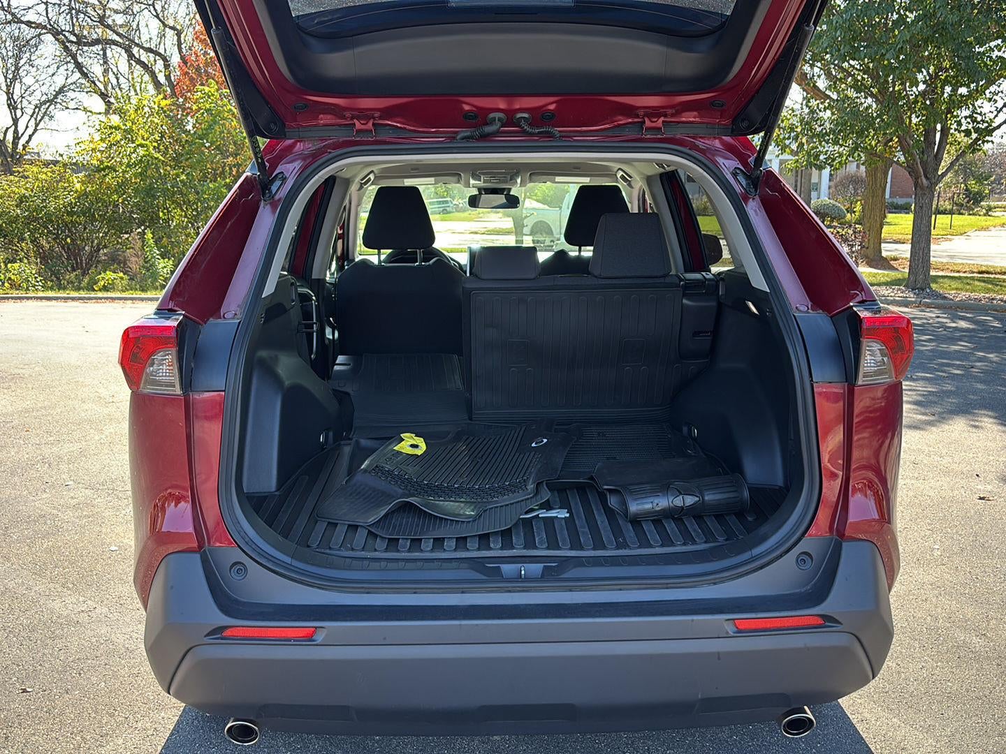 2023 Toyota RAV4 Hybrid LE