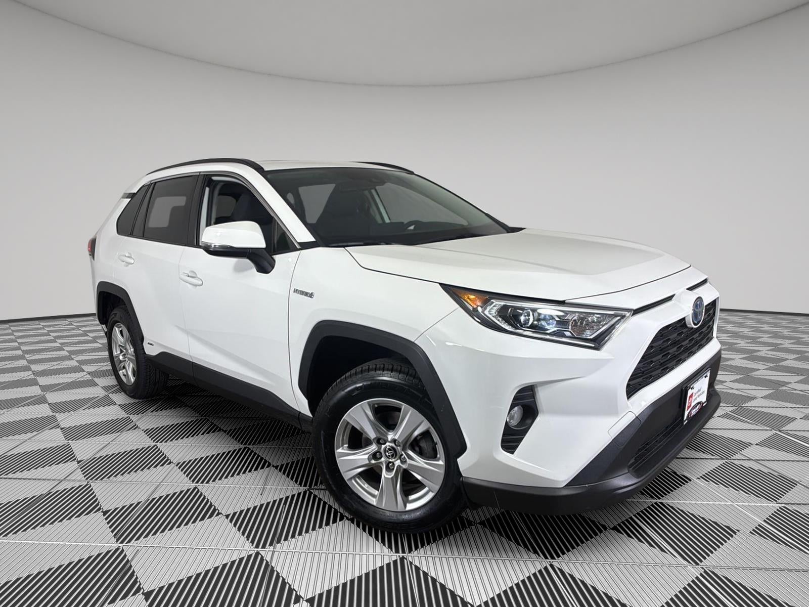 2020 Toyota RAV4 Hybrid XLE