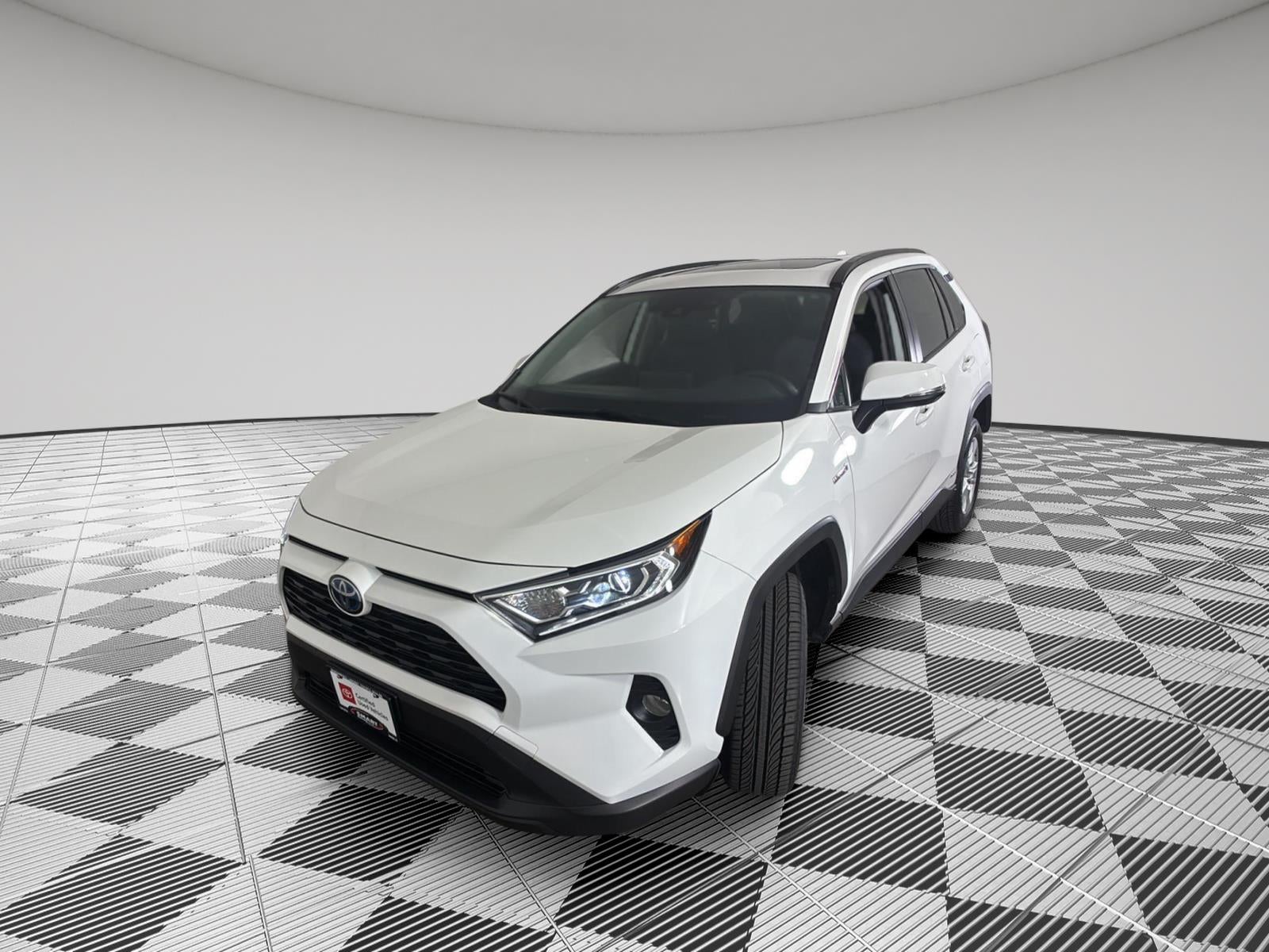 2020 Toyota RAV4 Hybrid XLE