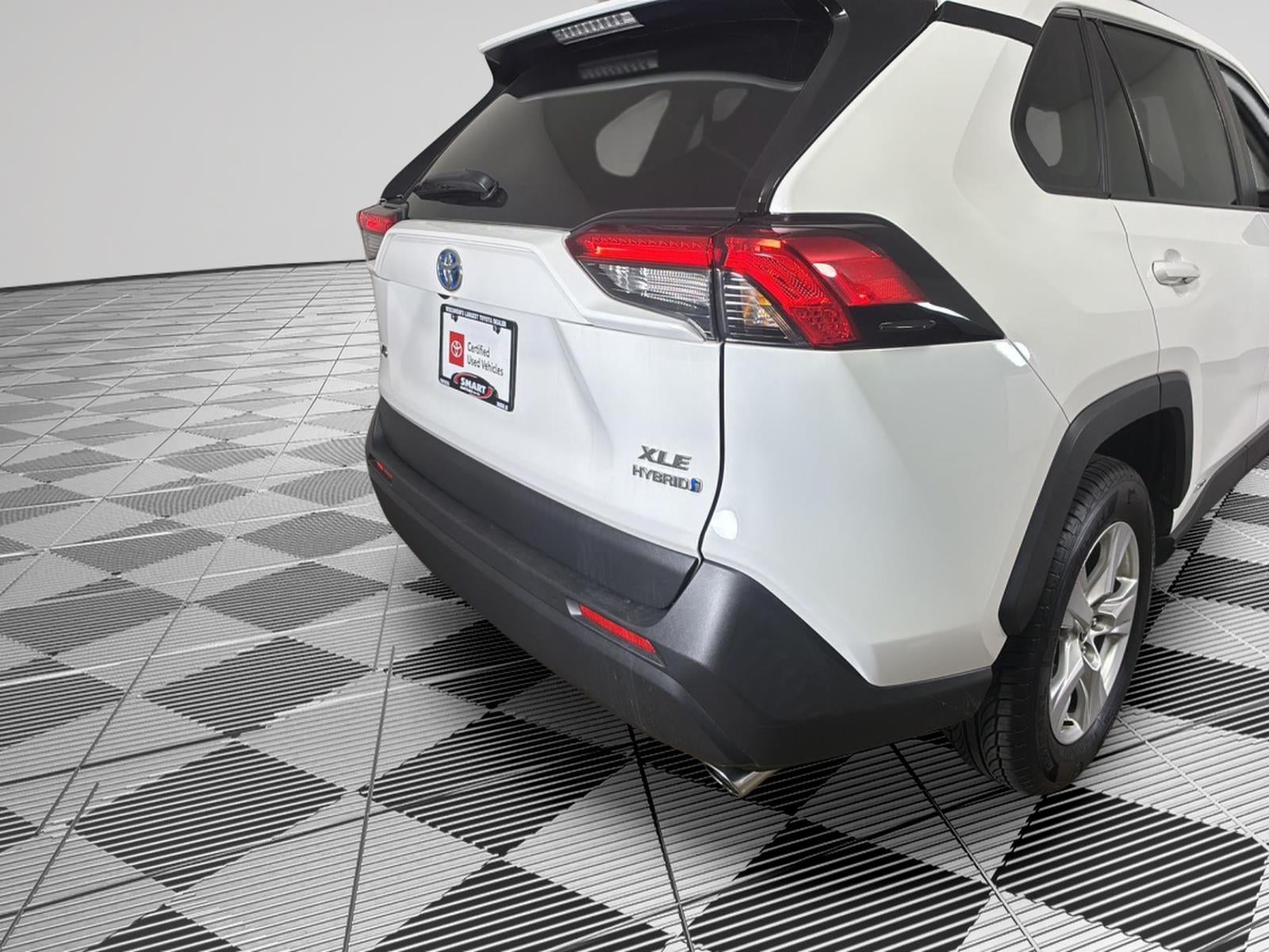 2020 Toyota RAV4 Hybrid XLE