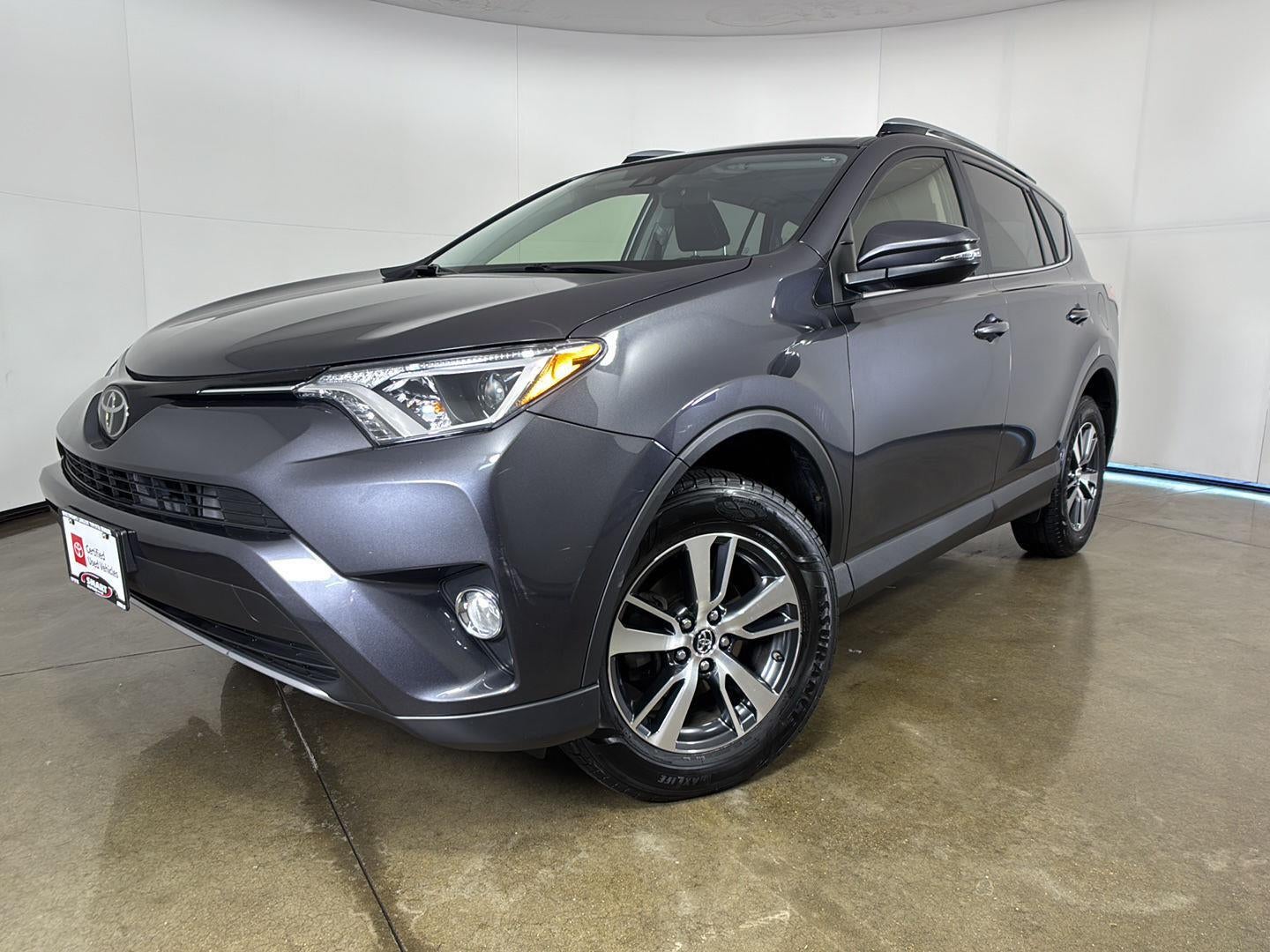 2017 Toyota RAV4 XLE AWD's photo