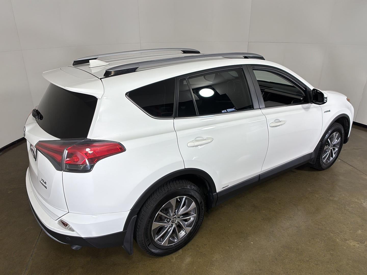 2017 Toyota Rav4 Hybrid XLE