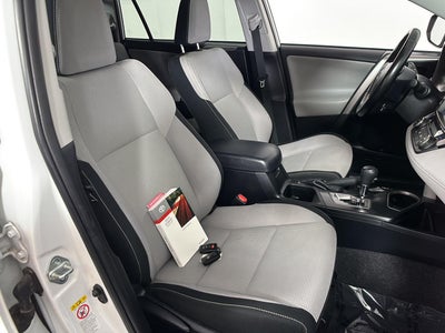 2017 Toyota Rav4 Hybrid XLE
