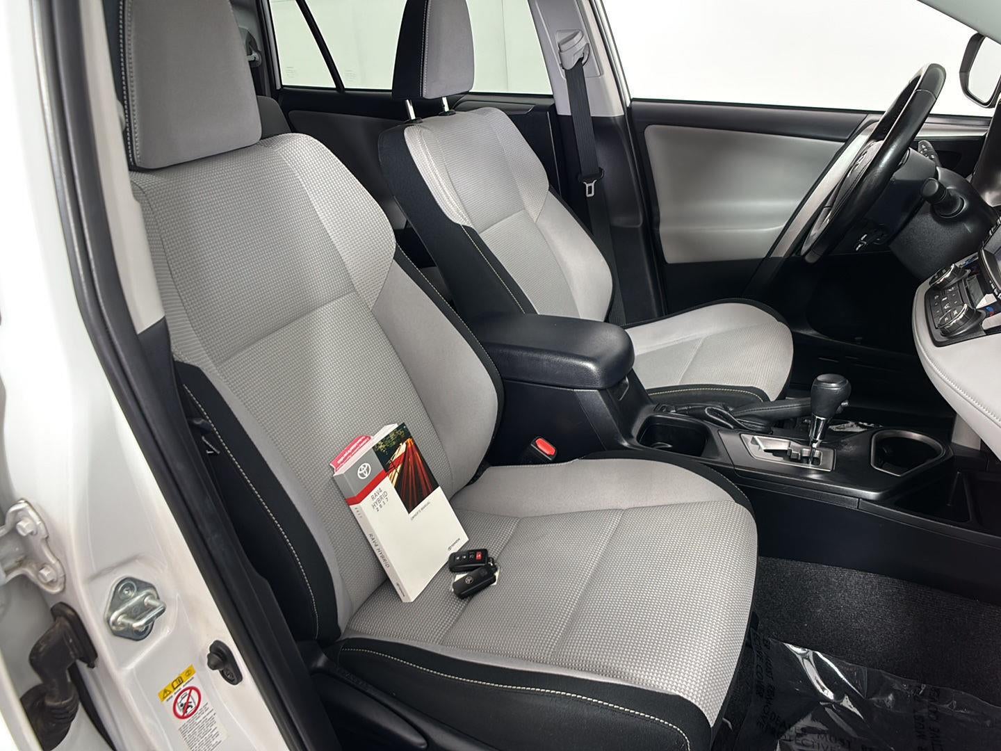 2017 Toyota Rav4 Hybrid XLE