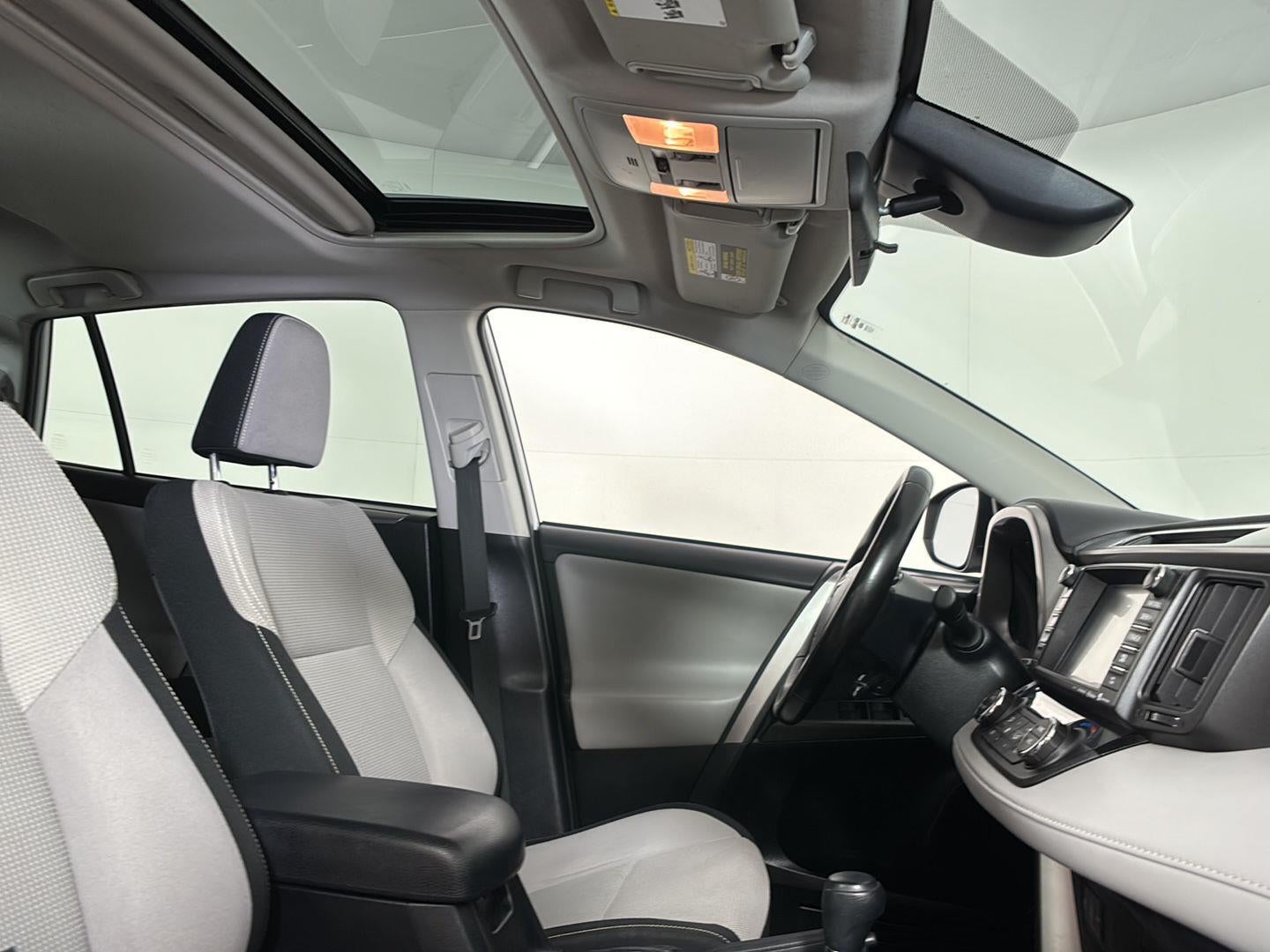 2017 Toyota Rav4 Hybrid XLE