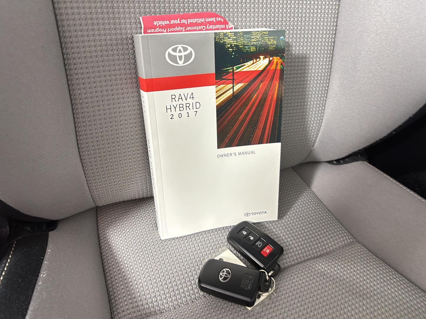 2017 Toyota Rav4 Hybrid XLE
