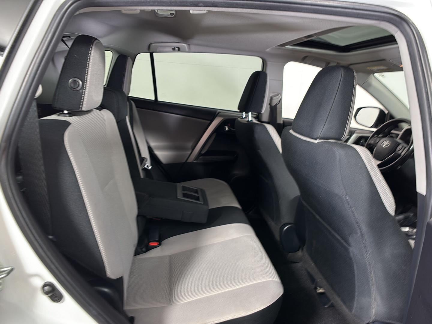 2017 Toyota Rav4 Hybrid XLE