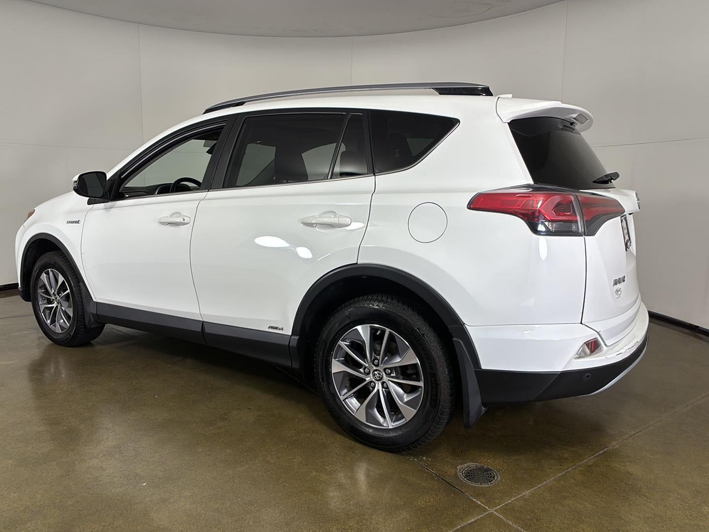2017 Toyota Rav4 Hybrid XLE