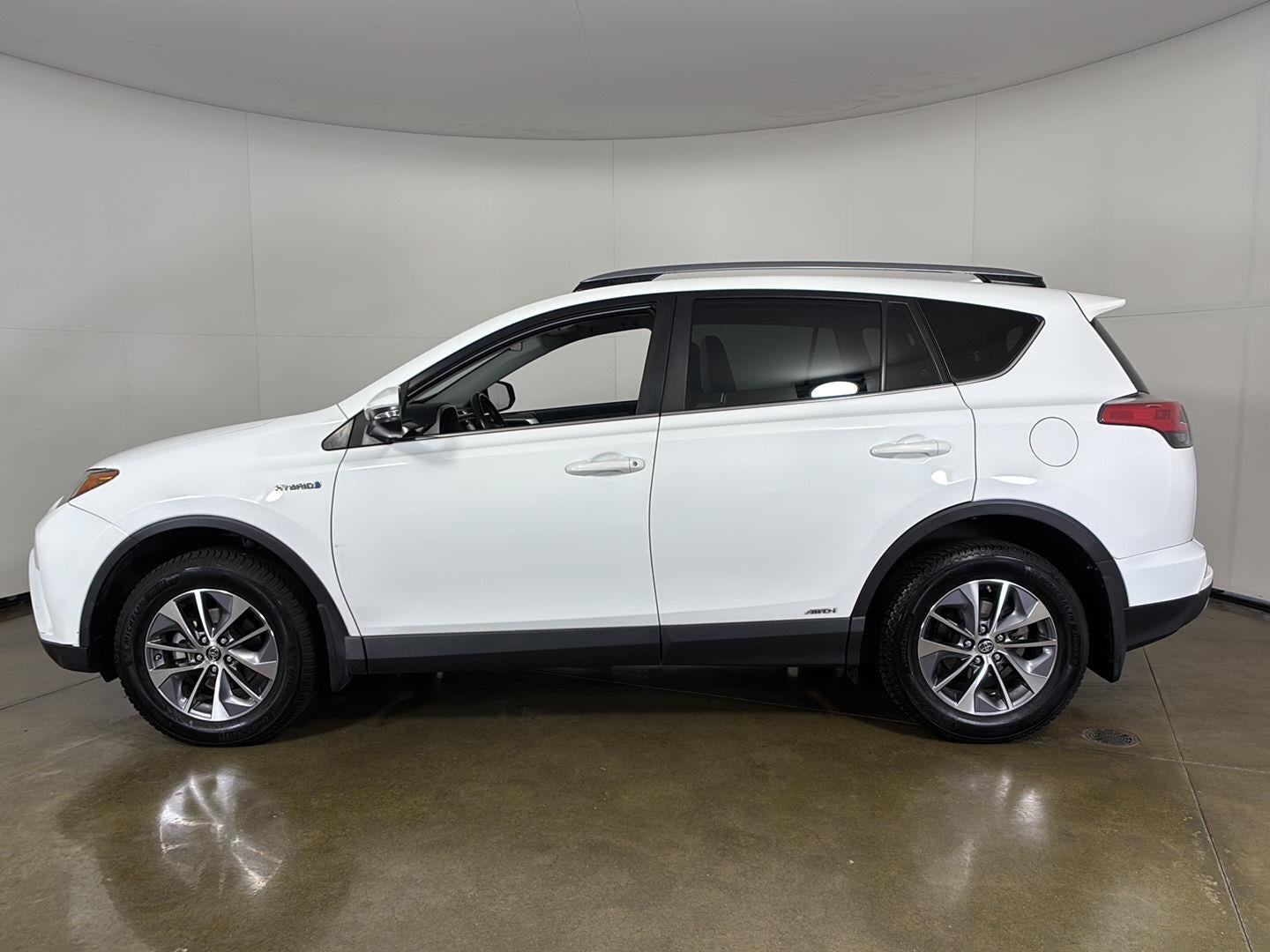 2017 Toyota Rav4 Hybrid XLE