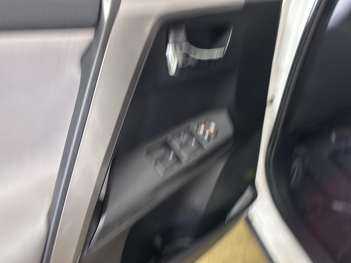 2017 Toyota Rav4 Hybrid XLE