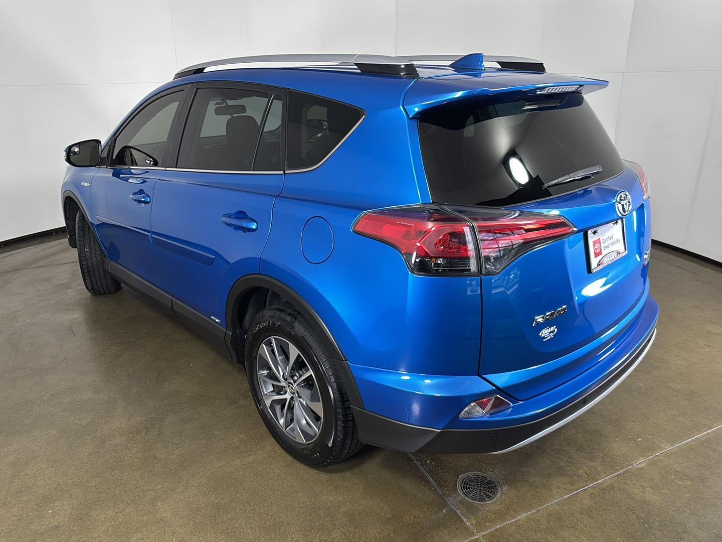 2016 Toyota RAV4 Hybrid XLE