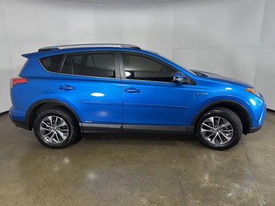 2016 Toyota RAV4 Hybrid XLE