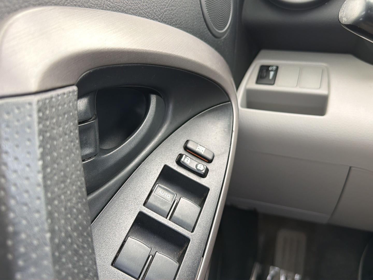 2008 Toyota RAV4 FWD 4dr 4-cyl 4-Spd AT (Natl)