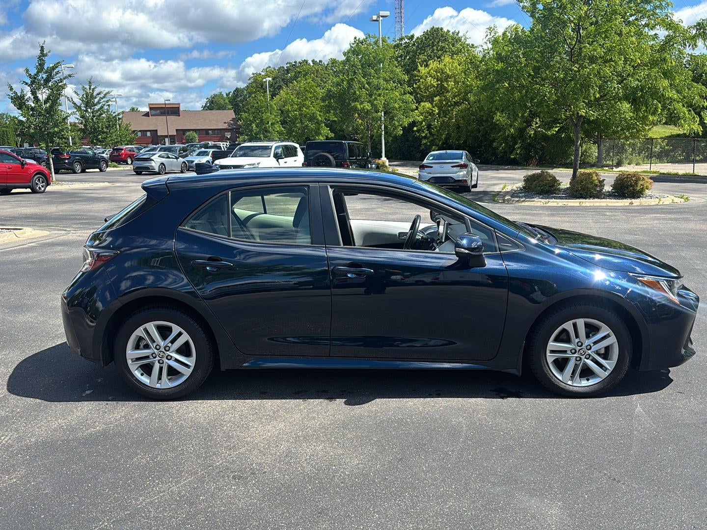 2020 Toyota COROLLA Base