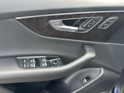 2019 Audi Q8 Prestige