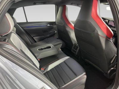 2024 Volkswagen Golf GTI SE