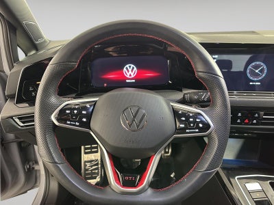 2024 Volkswagen Golf GTI SE
