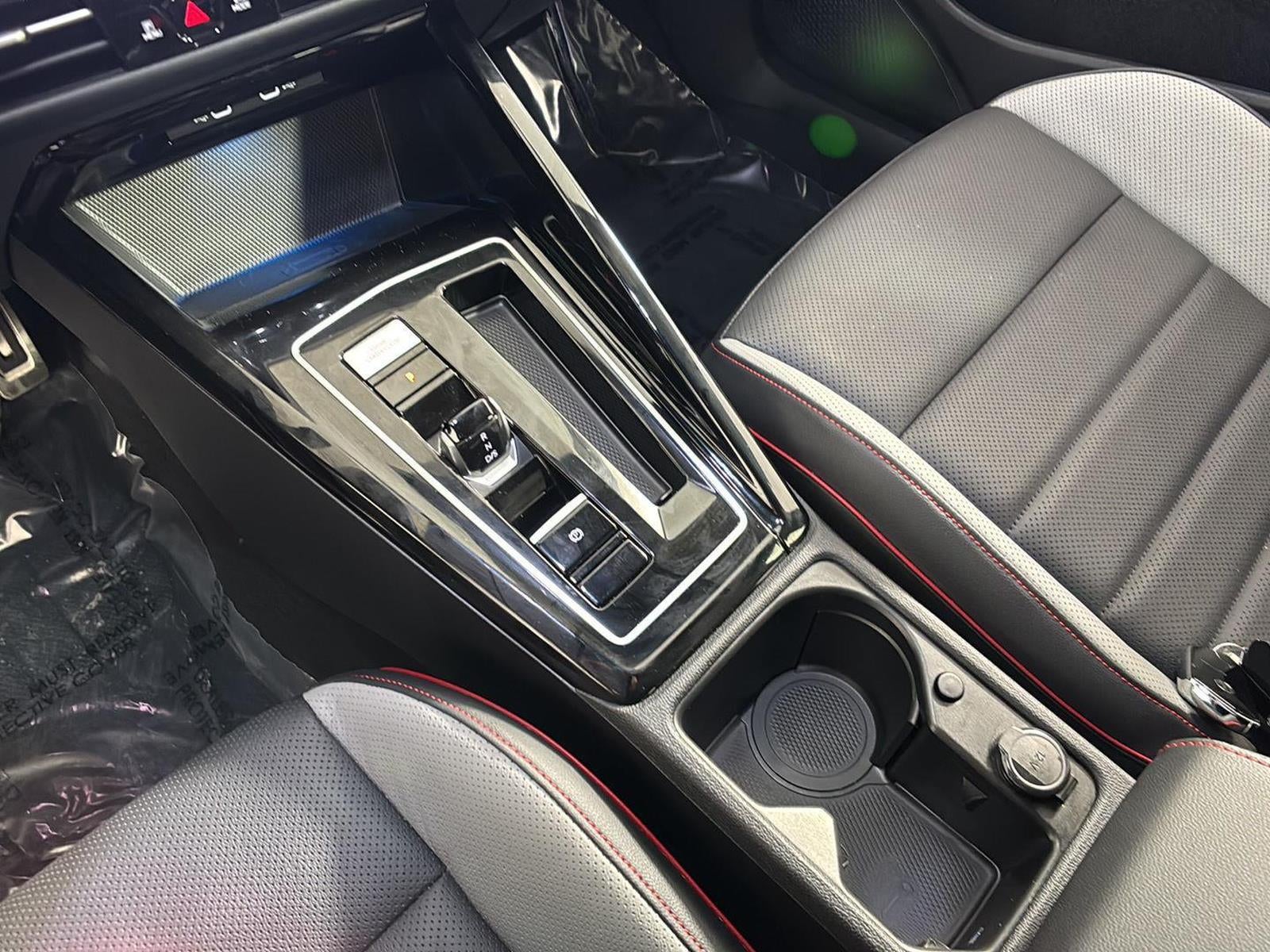 2024 Volkswagen Golf GTI SE