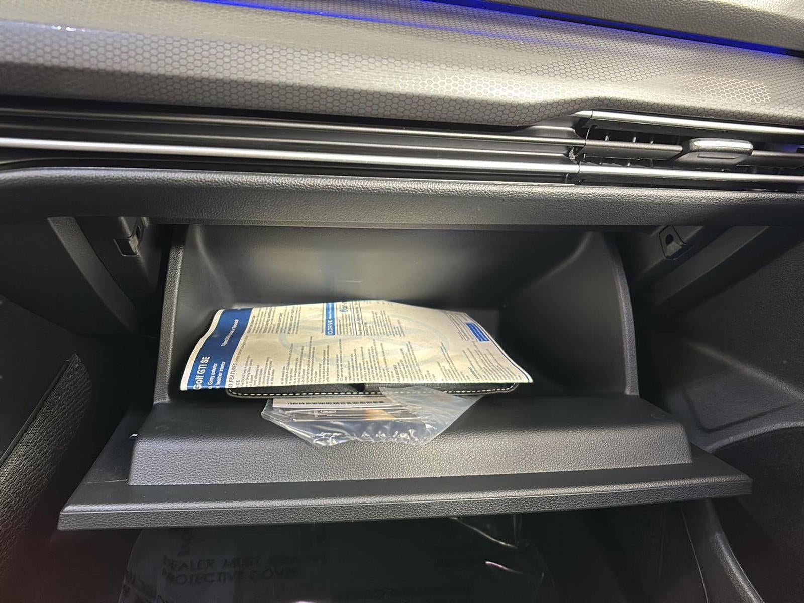 2024 Volkswagen Golf GTI SE