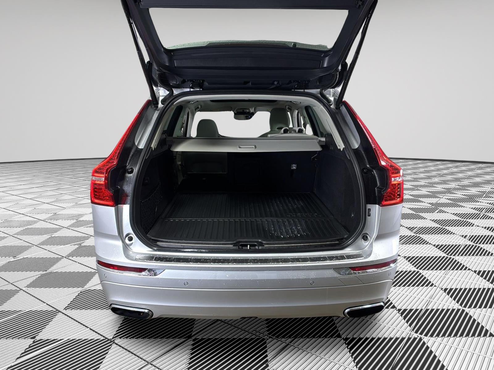 2021 Volvo XC60 Inscription Expression