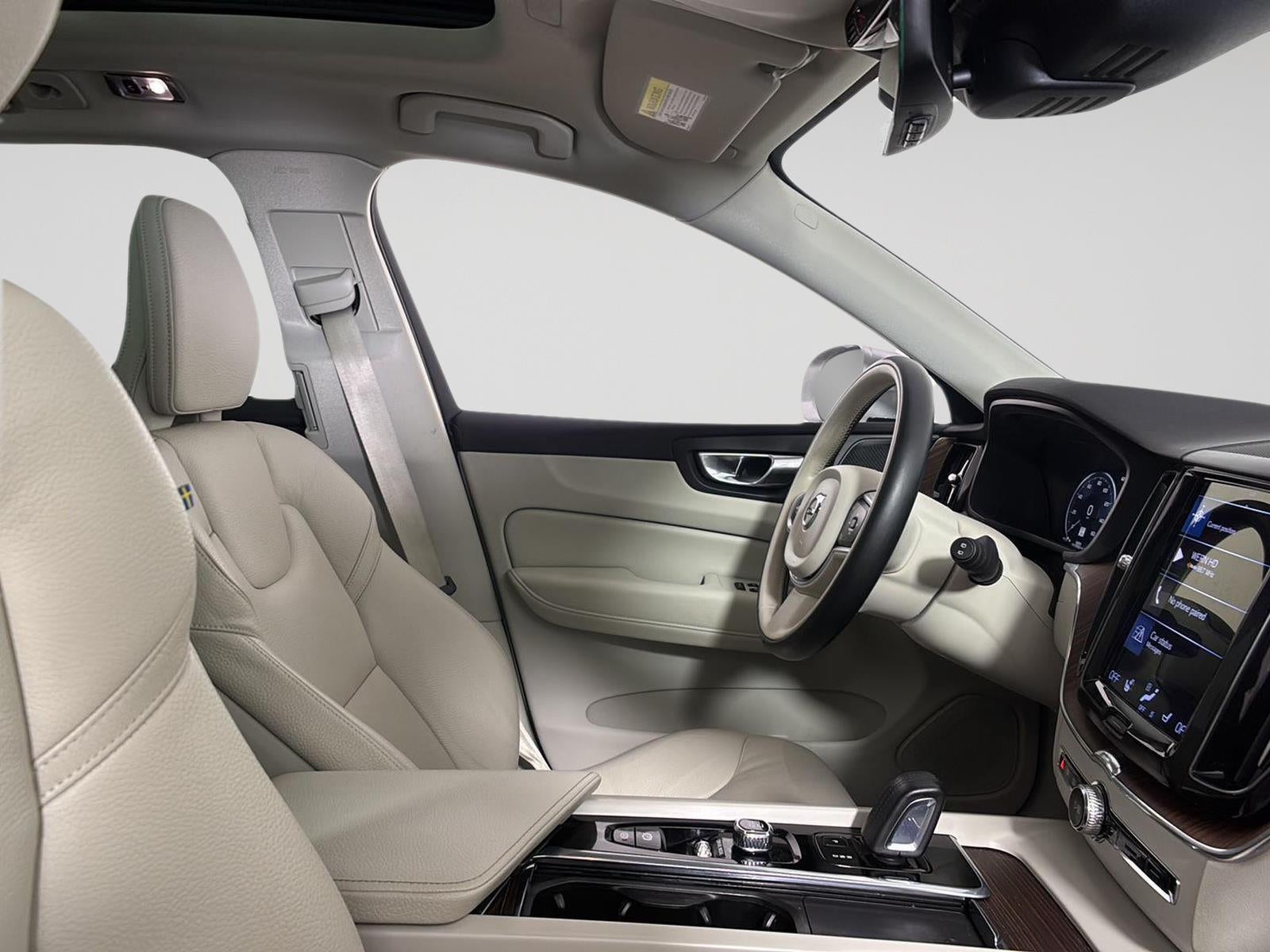 2021 Volvo XC60 Inscription Expression