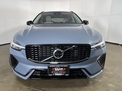 2023 Volvo XC60 Recharge Plug-In Hybrid Ultimate Dark Theme